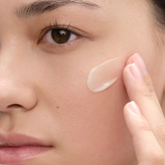 PRADA AUGMENTED SKIN THE CREAM ***